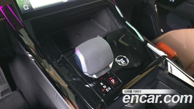 Land Rover Range Rover Sport 2025 — Фото 9/20
