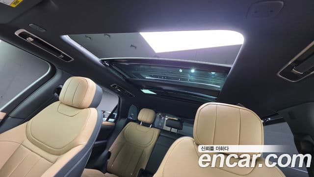 Land Rover Range Rover Sport 2025 — Фото 12/20