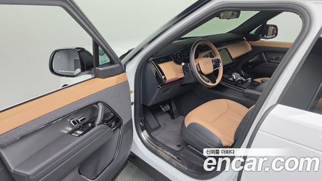 Land Rover Range Rover Sport 2025 — Фото 13/20