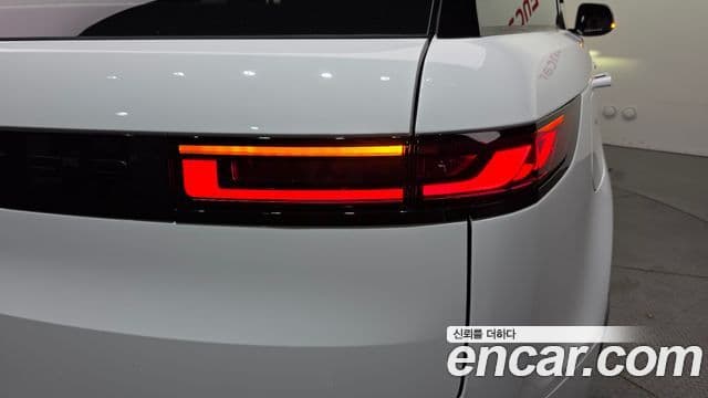 Land Rover Range Rover Sport 2025 — Photo 33/33