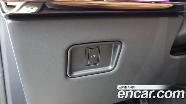Land Rover Range Rover Sport 2025 — Photo 20/33