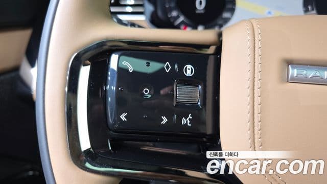 Land Rover Range Rover Sport 2025 — Photo 24/33
