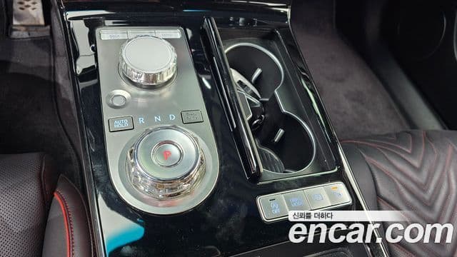 Genesis Electrified G80 2024 — Şəkil 9/20