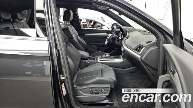 Audi Q5 2020 — ფოტო 11/20
