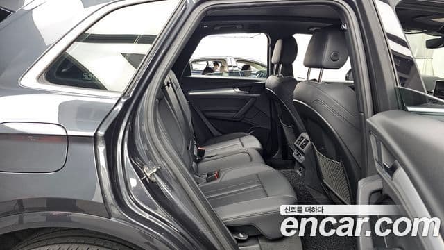 Audi Q5 2020 — ფოტო 12/20