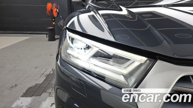 Audi Q5 2020 — Photo 24/37