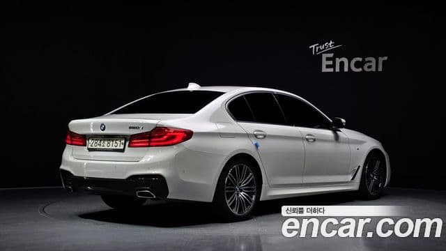 BMW 5 Series 2020 — ფოტო 2/20