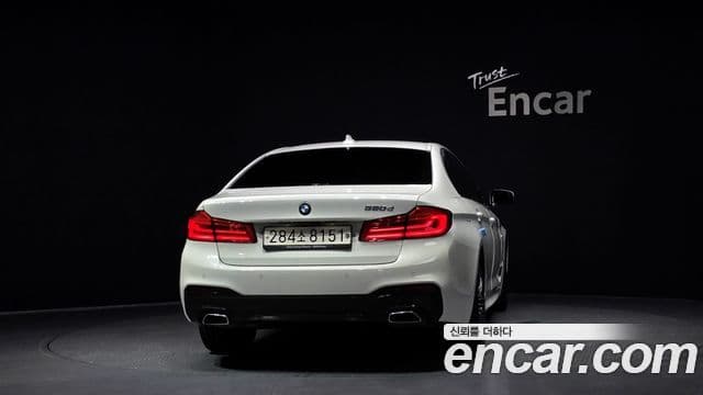 BMW 5 Series 2020 — ფოტო 4/20