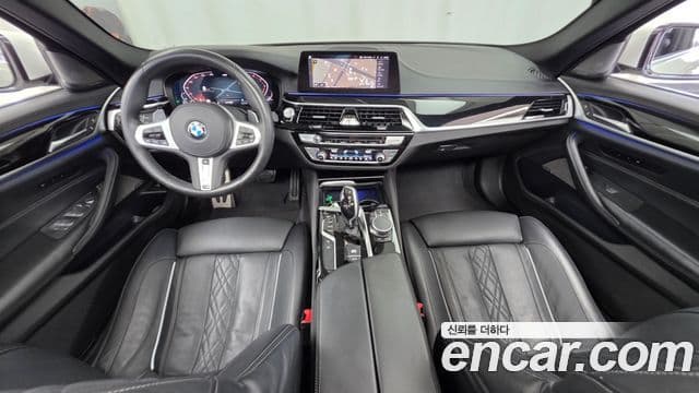 BMW 5 Series 2020 — ფოტო 7/20