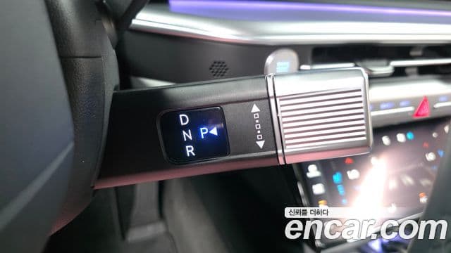 Hyundai Grandeur 2023 — ფოტო 17/20