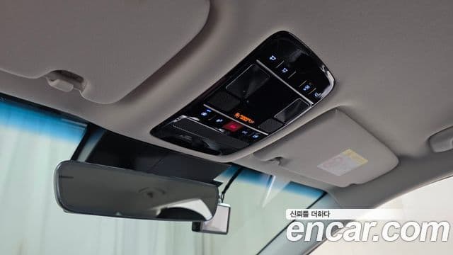 Hyundai Grandeur 2023 — ფოტო 18/20