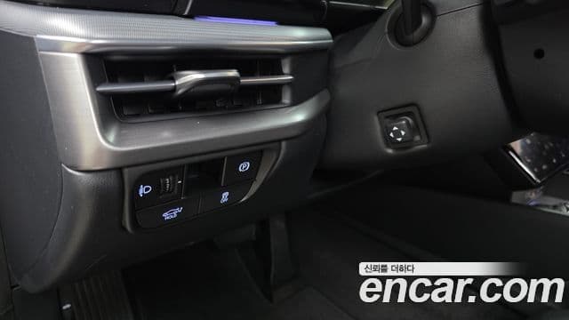 Hyundai Grandeur 2023 — ფოტო 19/20