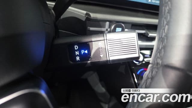 Hyundai Santa Fe 2023 — Şəkil 9/20