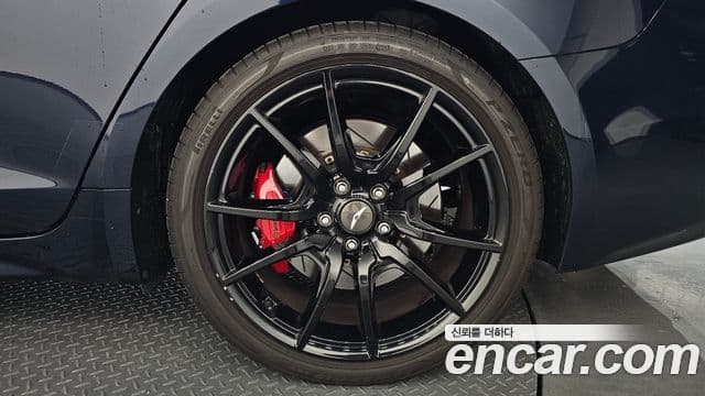 Genesis G70 2018 — Photo 34/37