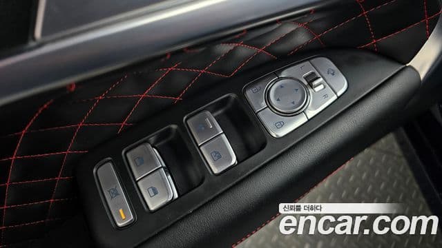 Genesis G70 2018 — Photo 15/37
