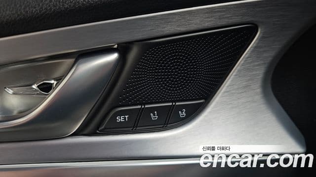 Genesis G70 2018 — Photo 4/37