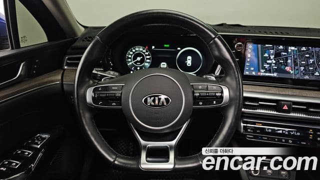 Kia K5 2019 — ფოტო 13/20