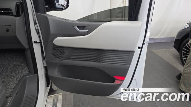 Hyundai Staria 2021 — Şəkil 22/37