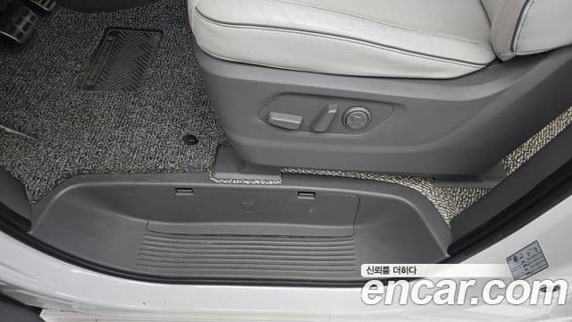 Hyundai Staria 2021 — Şəkil 16/37