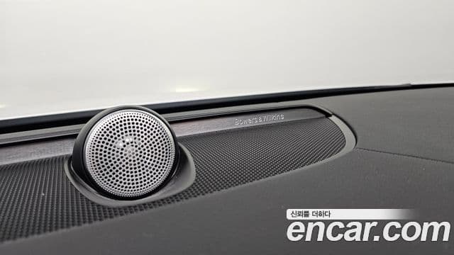 Volvo S90 2023 — Photo 28/31
