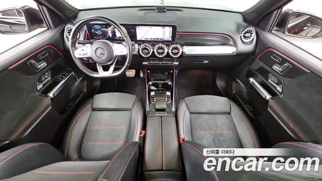 Mercedes-Benz GLB-Class 2020 — Şəkil 6/20