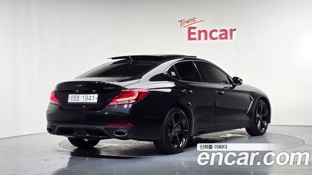 Genesis G70 2019 — ფოტო 2/20