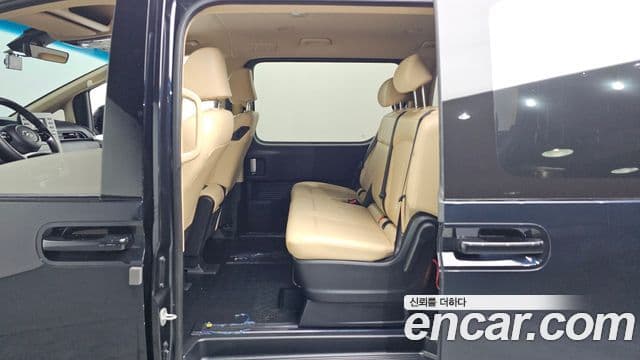 Hyundai Staria 2021 — Фото 11/20