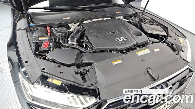 Audi A7 2021 — ფოტო 6/20