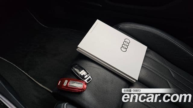 Audi A7 2021 — ფოტო 15/20