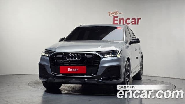 Audi Q7 2023 — ფოტო 2/20