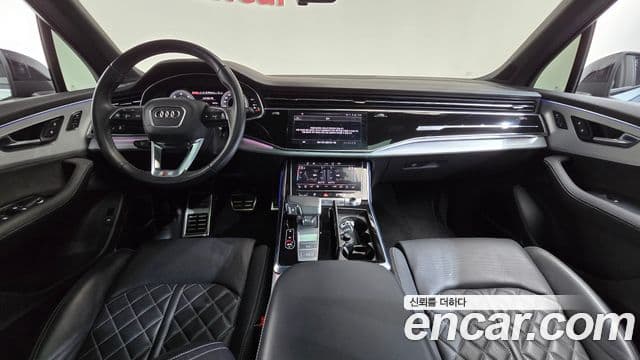 Audi Q7 2023 — ფოტო 10/20