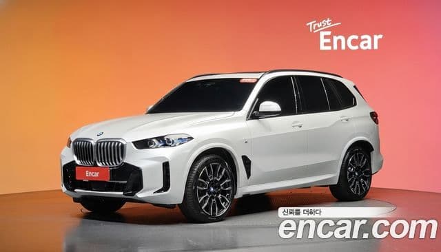 BMW X5 2025 — Фото 1/20