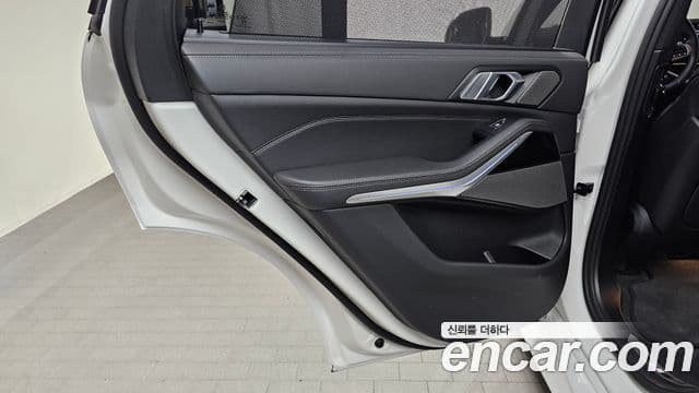 BMW X5 2025 — ფოტო 26/32