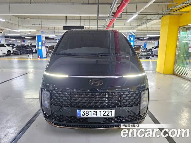 Hyundai Staria 2025 — Şəkil 1/20