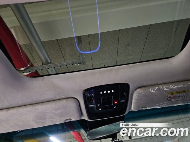 Hyundai Staria 2025 — Şəkil 13/20