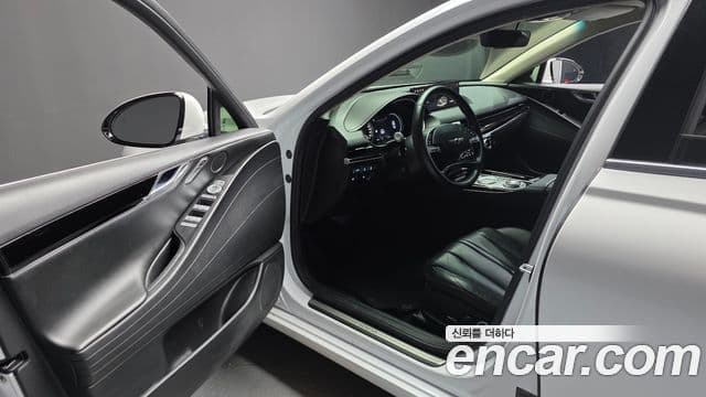 Genesis Electrified G80 2022 — Şəkil 10/20