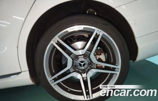 Mercedes-Benz C-Class 2019 — ფოტო 5/11