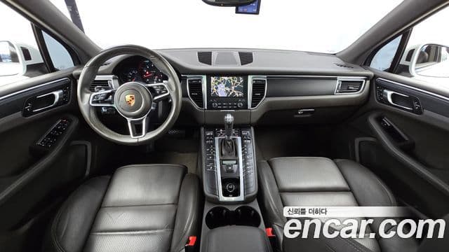 Porsche Macan 2018 — Şəkil 14/20