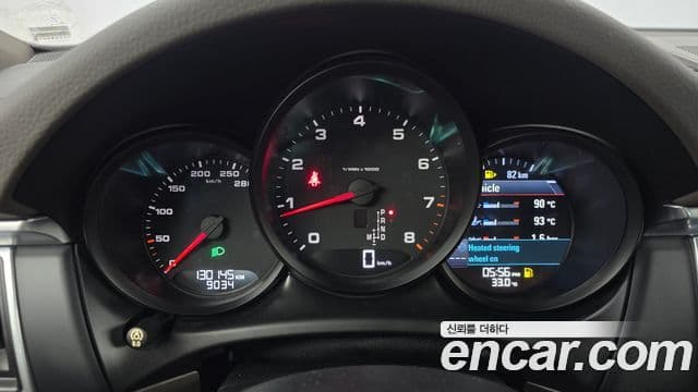 Porsche Macan 2018 — Şəkil 7/20