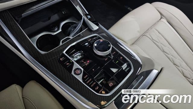 BMW X7 2025 — ფოტო 9/20