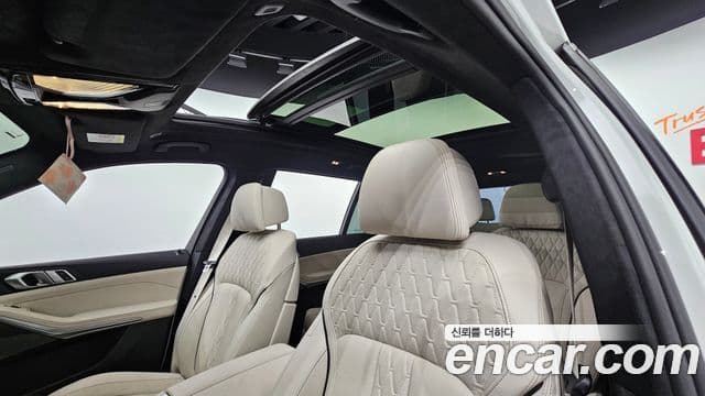 BMW X7 2025 — ფოტო 18/20