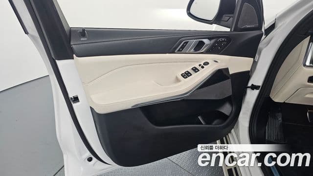 BMW X7 2025 — Photo 10/35