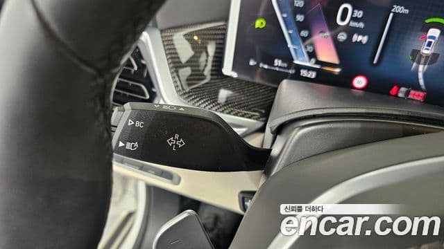 BMW X7 2025 — Photo 24/35