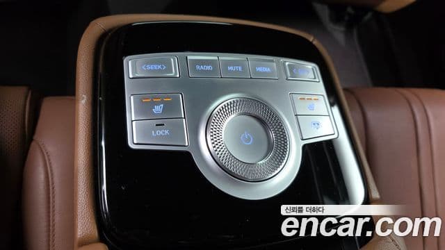 Genesis G80 2021 — Photo 23/34