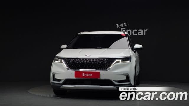 Kia Carnival 2021 — Фото 3/20