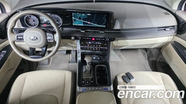 Kia Carnival 2021 — Фото 14/20