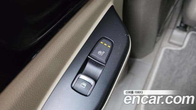 Kia Carnival 2021 — Фото 17/20
