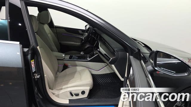 Audi A7 2022 — ფოტო 12/32