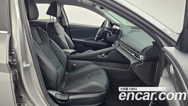 Hyundai Avante 2020 — ფოტო 11/20