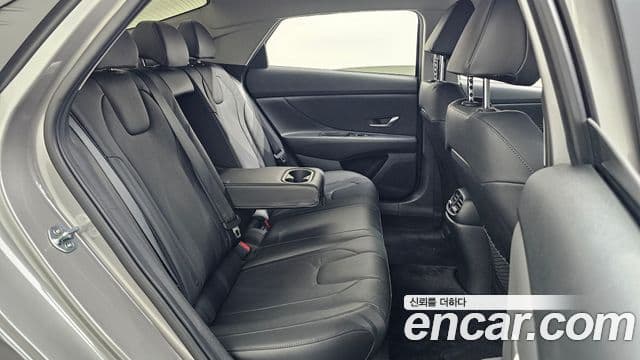 Hyundai Avante 2020 — Şəkil 12/20